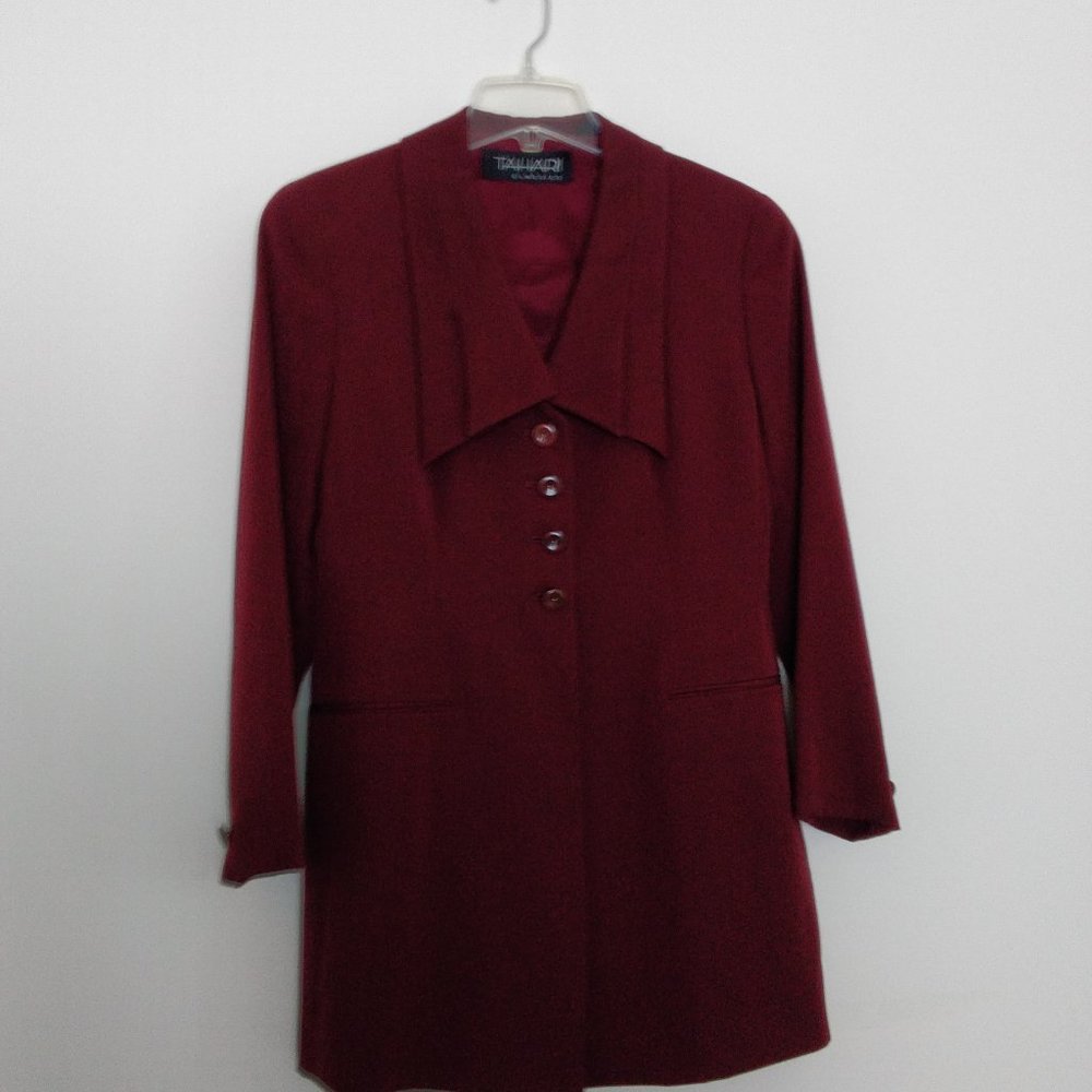 TAHARI CLASSIC SUIT - BURGUNDY